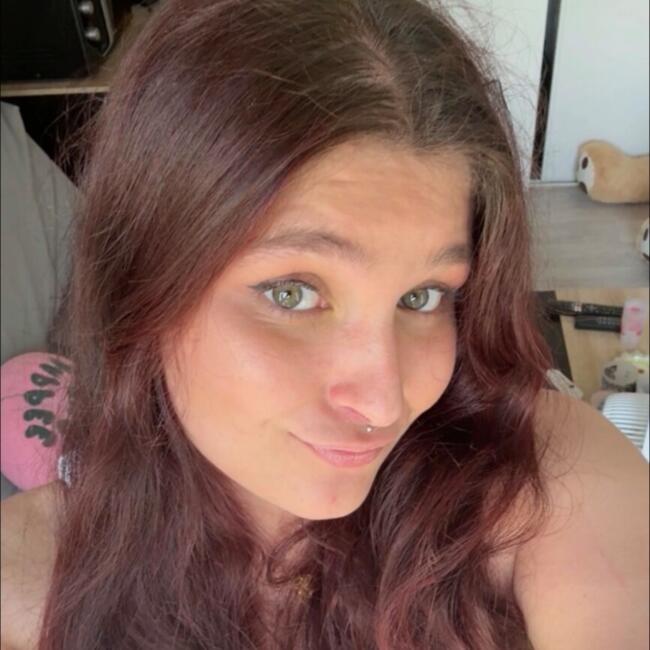 Babysitter in Pau: Amandine