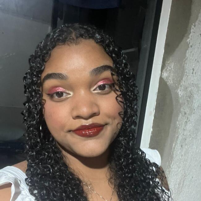 Babysitter in Brasília: Eduarda