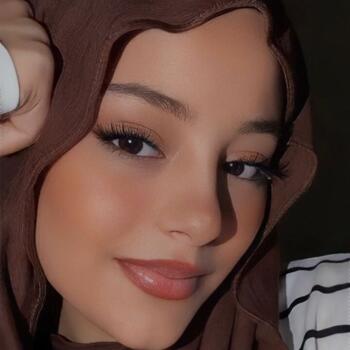 مربية أطفال في سلا: Rachida