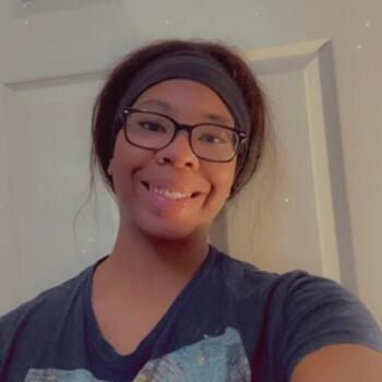 Babysitter in Little Elm: Asha