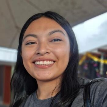 Babysitter in Manaus: Jenifer