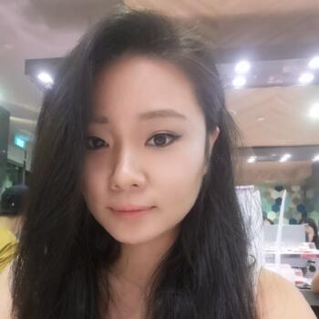 Singapore Island的保母: Stella