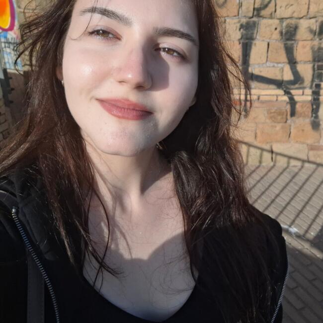 Babysitter in Nettuno: Giada