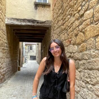 Babysitter in Dourges: Flore