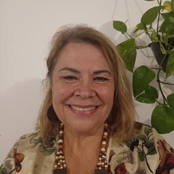 Babysitter São José (São José): Ester