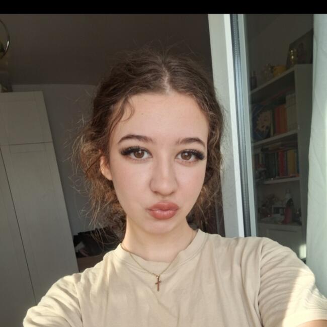 Babysitter in Bucharest: Amalia