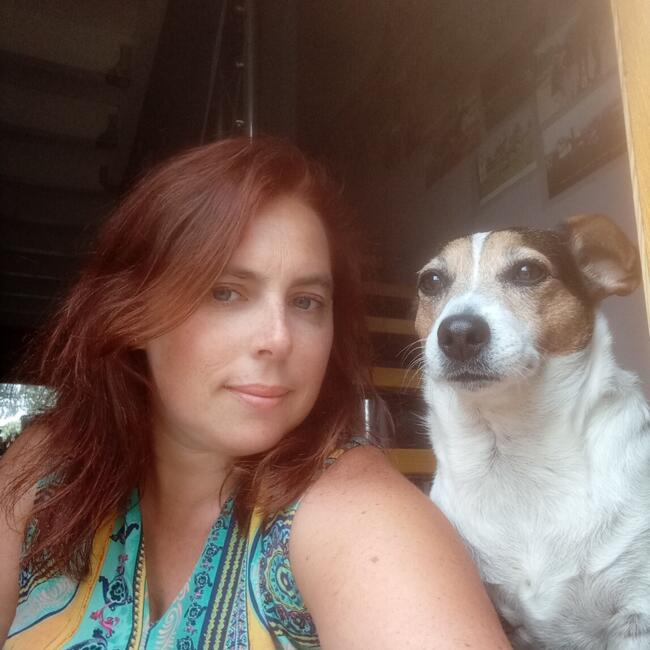 Babysitter in Piseux: Emilie