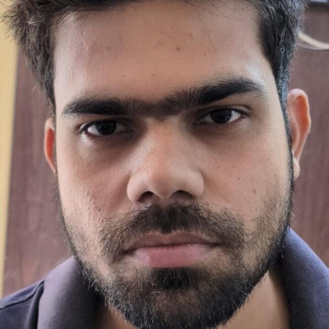 लखनऊ में बेबीसिटिंग की नौकरी: Shiva