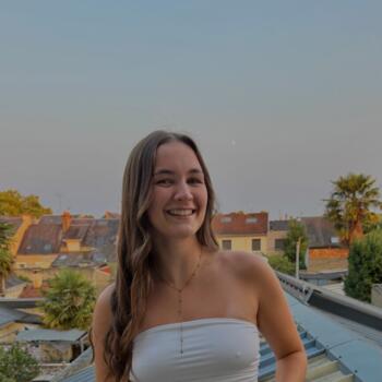 Babysitter in St-Malo: Pauline