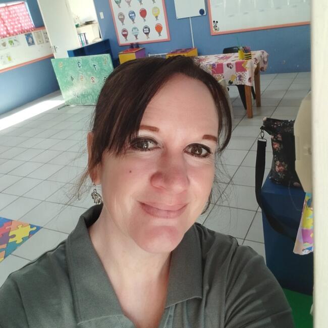 Babysitter in Kimberley: Etricia