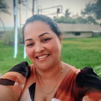 Babysitter Recife: Grace