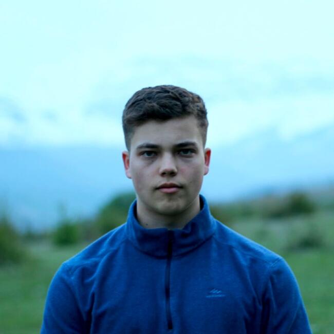 Babysitter in Budapest: Bence