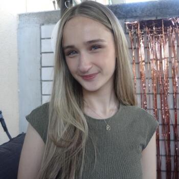 Babysitter in Hanau: Asya