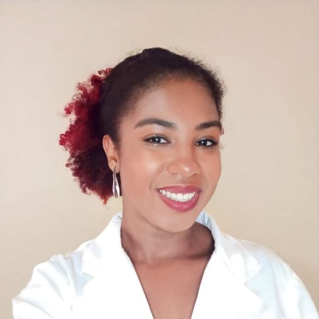 Babysitter in Santos: Tamires