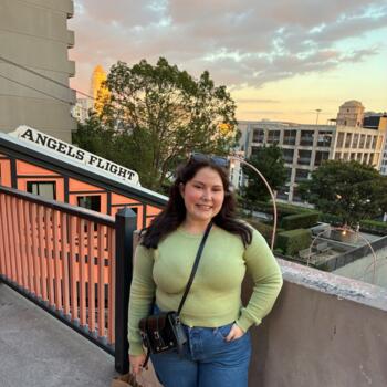 Babysitter in Fullerton: Malia