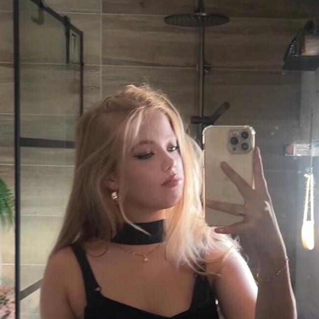 Babysitter in Spijkenisse: Nina