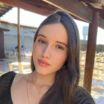 Babysitter in Uberlândia: Yasmim