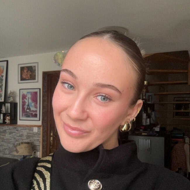 Babysitter in Meaux: Marion