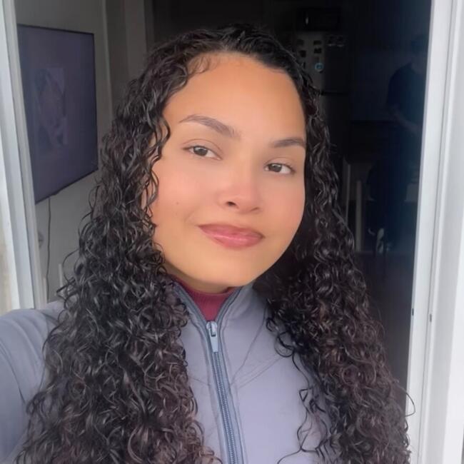 Babysitter in São Leopoldo: Mirella
