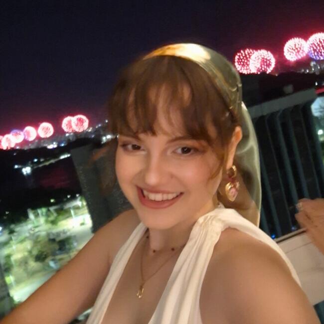 Babysitter in Vila Nova de Gaia: Sol