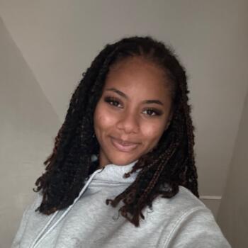 Babysitter Cerny: Sloane