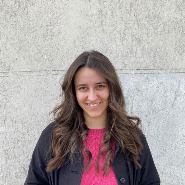 Babysitter in Paris: Cyrielle