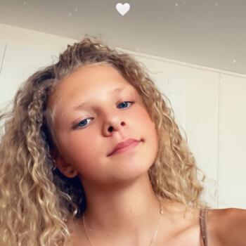 Babysitter in Port-Sainte-Marie: Lilou