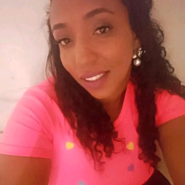 Babysitter in São José do Rio Preto: BRUNA