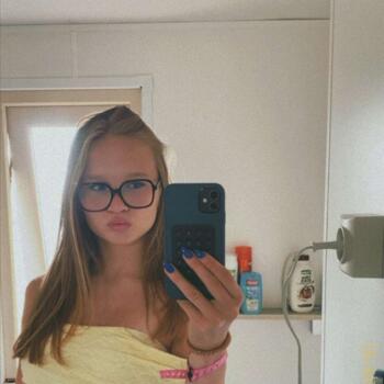 Babysitter Antoing: Lea