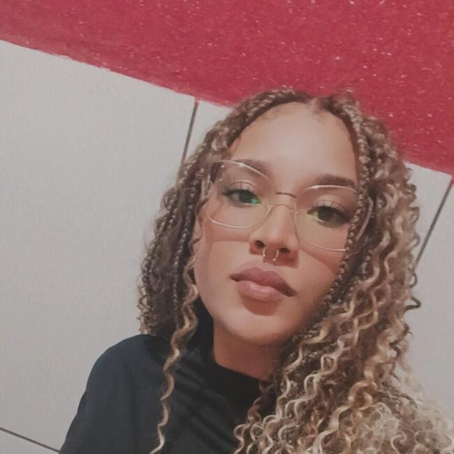 Babá em Dracena: Maria