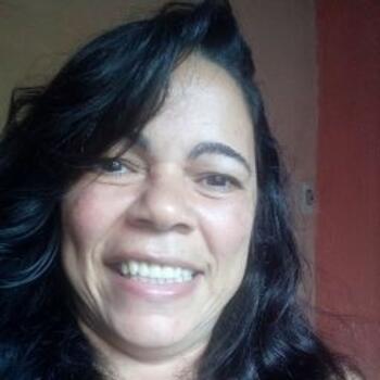 Babysitter Olinda: Josiane