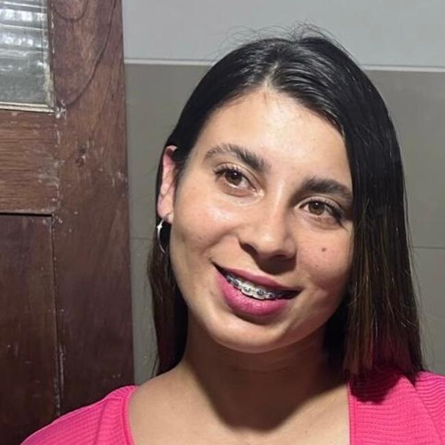 Baby-sitter in Pando: Yessica