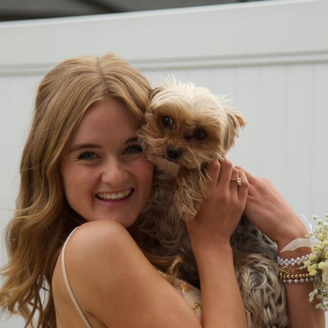 Baby-sitter in Calgary: Paisley