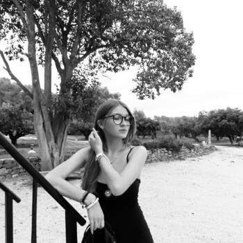 Babysitter in Hyères: Candice