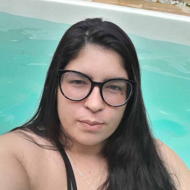 Babysitting job in Açu: Rana
