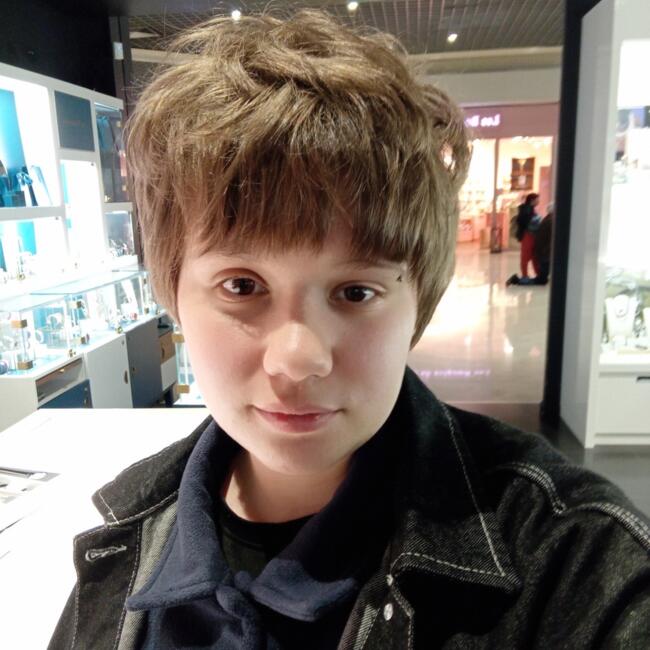 Babysitter in Châlons-en-Champagne: Mary