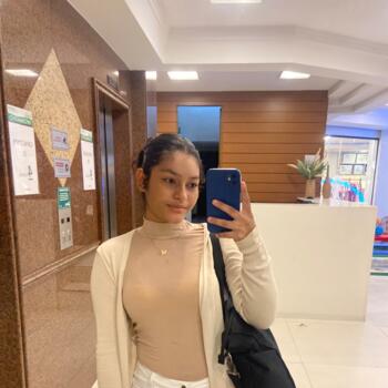 Babysitter in Nova Friburgo: Gabrielle