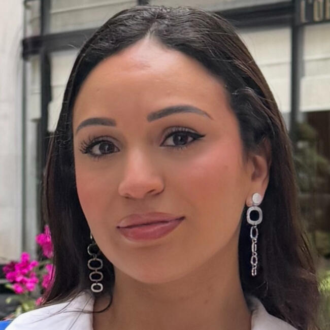 Babysitter in Clichy: Fatima