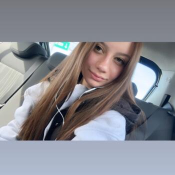 Babysitter in Osijek: Leona