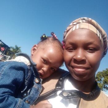 Babysitting job in Verulam: babysitting job Lerato