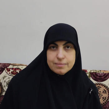 جليسة أطفال في القاهرة: منال