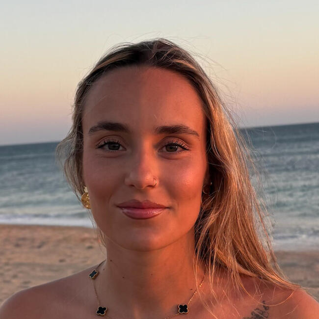 Canguro en Boadilla del Monte: Noelia