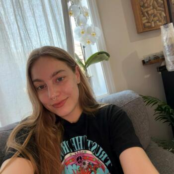 Babysitter in Dublin: Beatriz