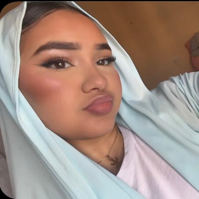 Babysitter a Milano: Nawal