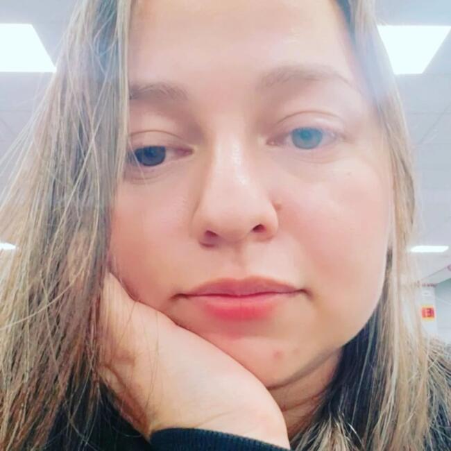 Babysitter in Itapema: Alessandra