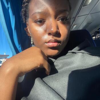 Babysitter in Viana do Castelo: Diana