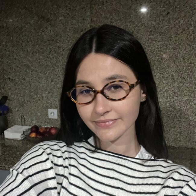 Babysitter em Foz do Sousa: Maria