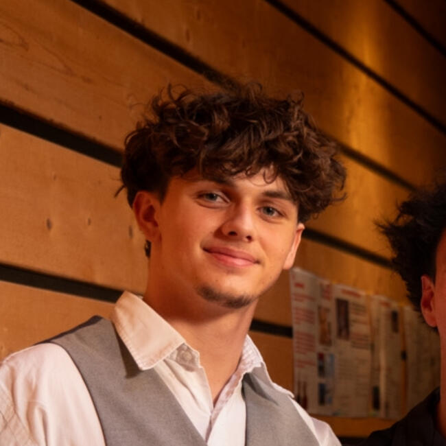 Babysitter in Carquefou: Elio