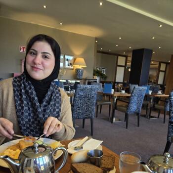 Babysitter in Cork: Amira