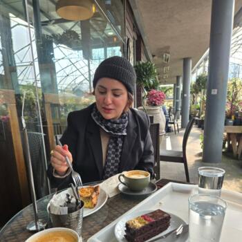 Babysitter Cork: Amira